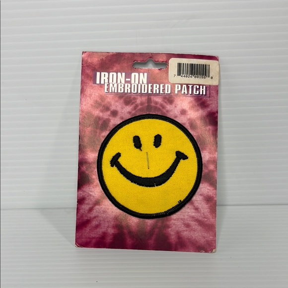 Vintage 1990's Deadstock Smiley Face Embroidered Patch - Picture 1 of 1
